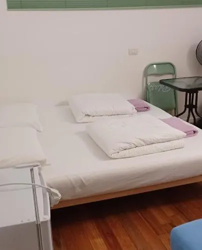 3 فندق مبيت وإفطار كومو