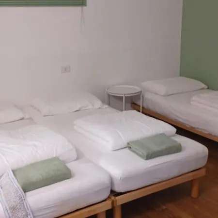 3 Bed & Breakfast 3*